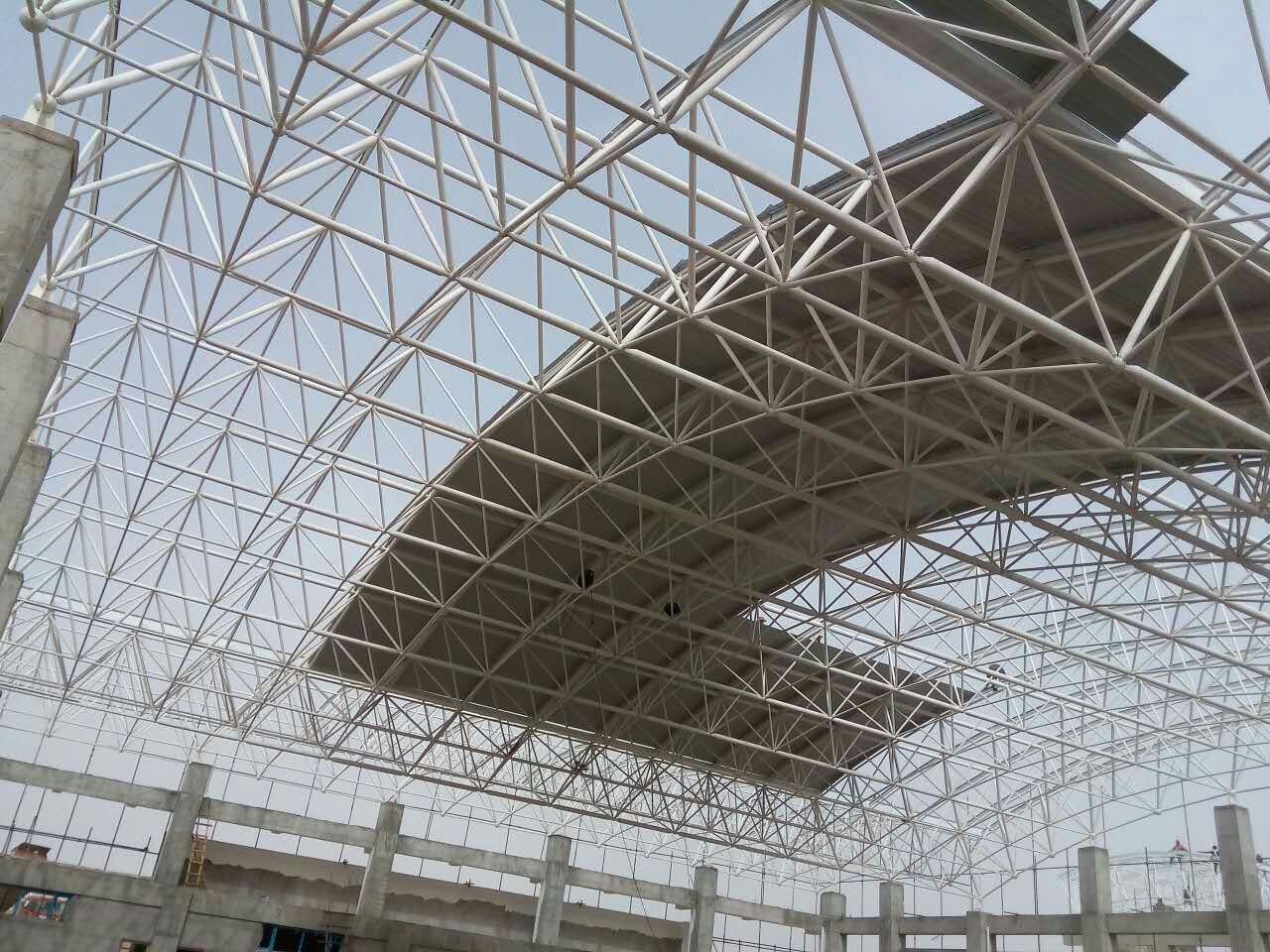 张掖青岛一汽网架
